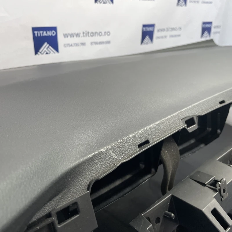 Plansa bord / Nissan Leaf ZE1 2019 / Interior
