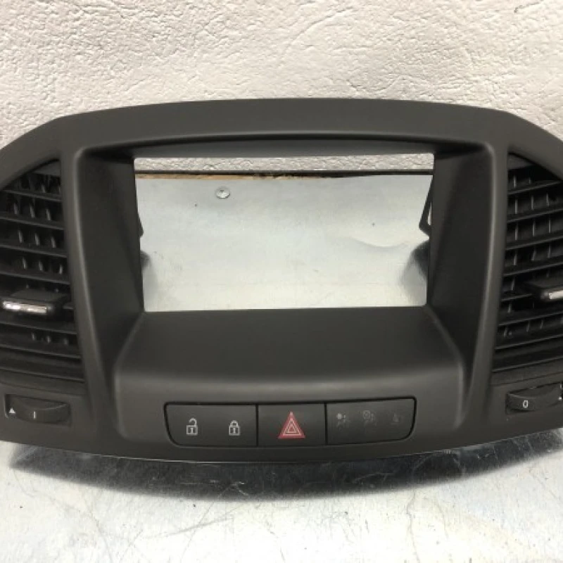 Grila aer bord Opel 