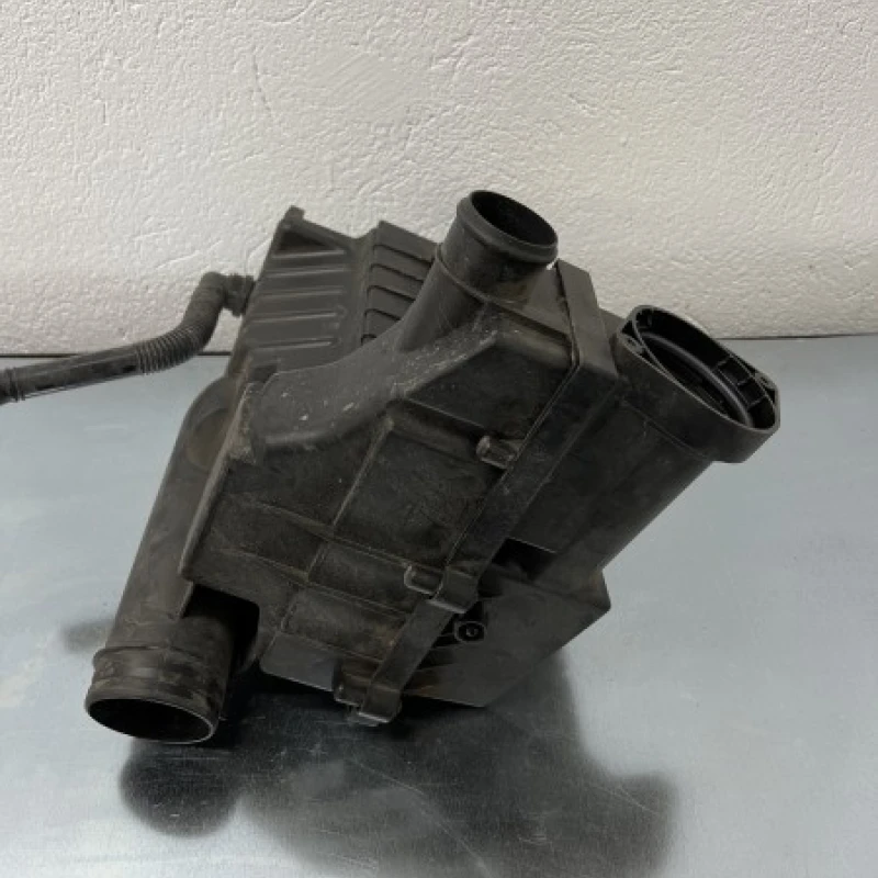 Carcasa filtru aer Volkswagen 