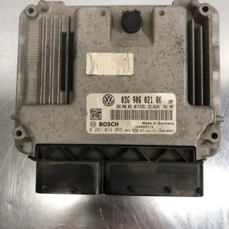 Calculator motor ecu Volkswagen 