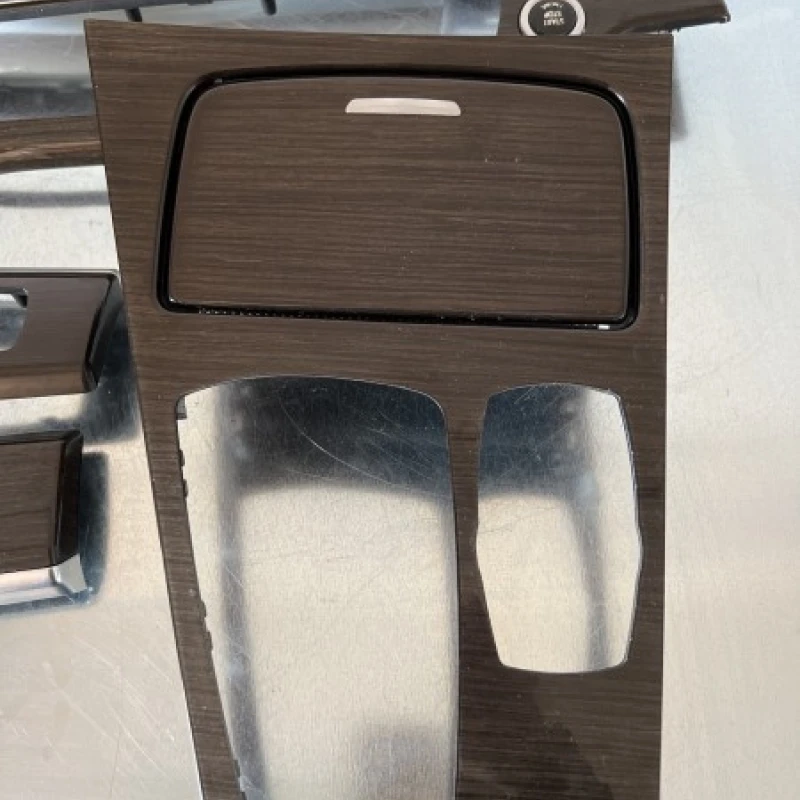 Ornament trim bord / BMW Seria 7 F01 2011 / Interior