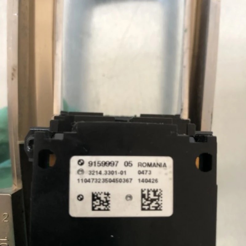 Buton frana de mana / BMW Seria 7 F01 2011 / Interior