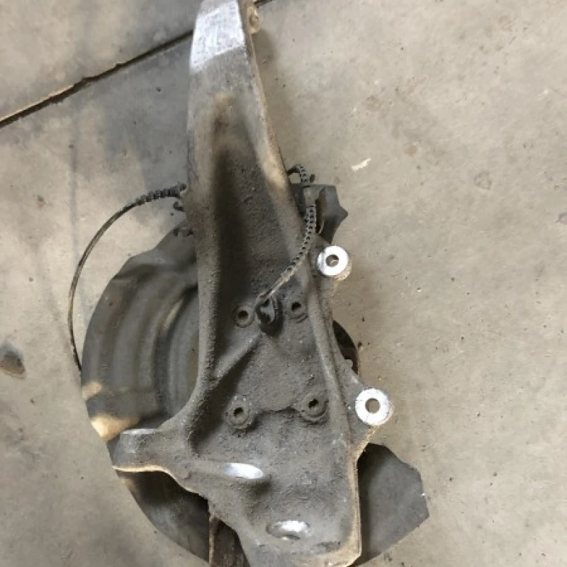 Fuzeta dreapta fata / BMW Seria 5 F11 2011 / Directie si suspensie