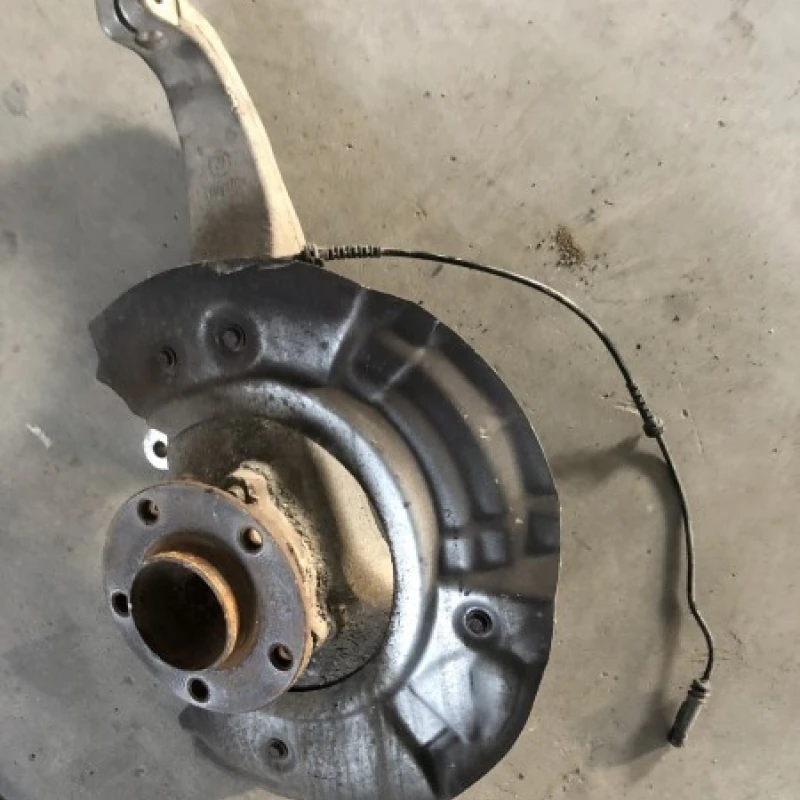 Fuzeta dreapta fata / BMW Seria 5 F11 2011 / Directie si suspensie