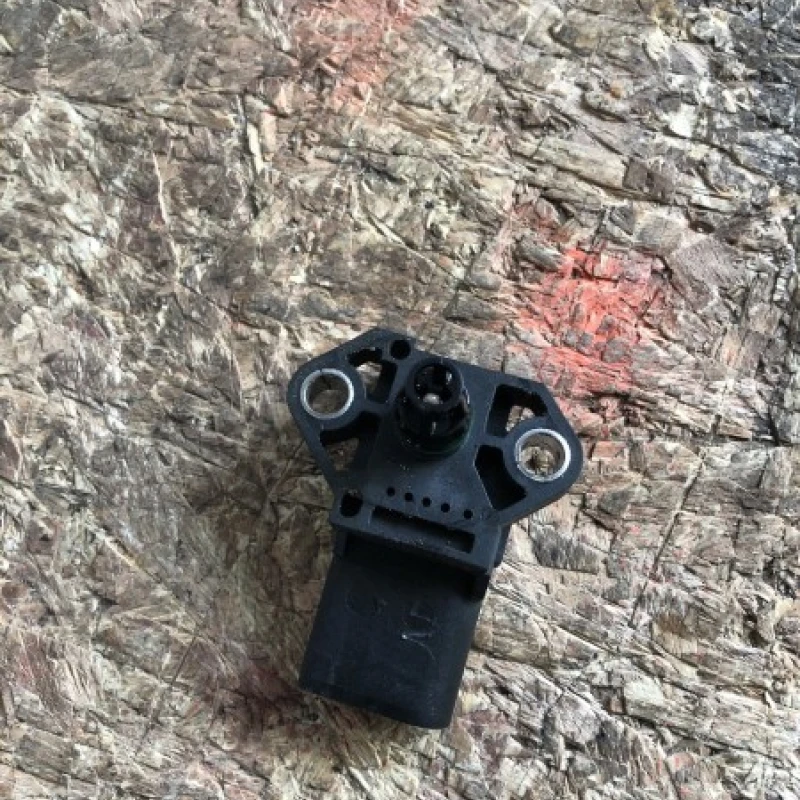 Senzor presiune turbo / Audi A4 B8 2010 / Audio si electronice