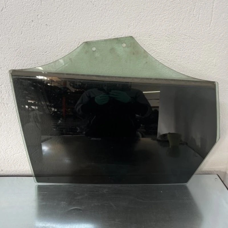 Geam dreapta spate Audi A4 B8 2010