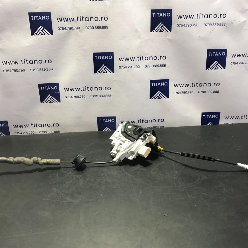 Iala broasca usa dreapta spate / Audi A6 C7 2014 / Caroserie, oglinzi si faruri