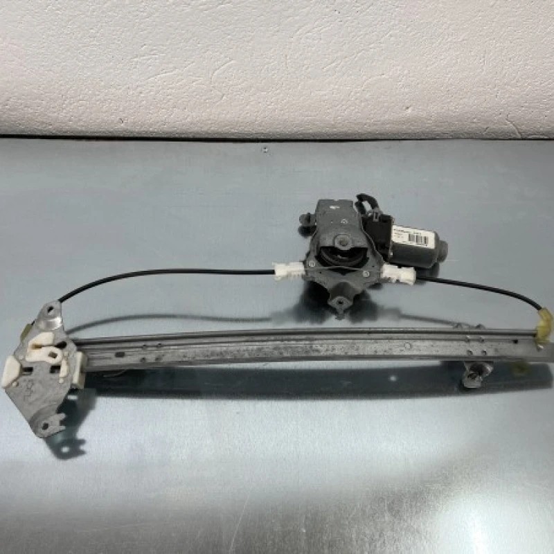 Macara geam stanga spate / Nissan Navara D40 2009 / Caroserie, oglinzi si faruri