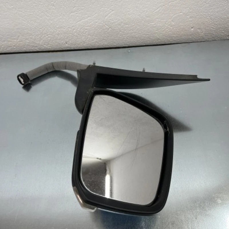 Oglinda dreapta / Nissan Navara D40 2009 / Caroserie, oglinzi si faruri
