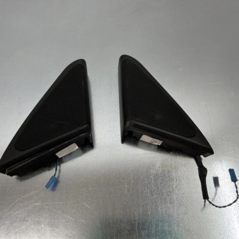 Boxa usa fata BMW Seria 7 F01 2011