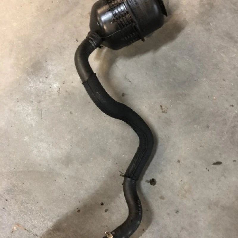 Vas servo / Audi A4 B8 2010 / Directie si suspensie