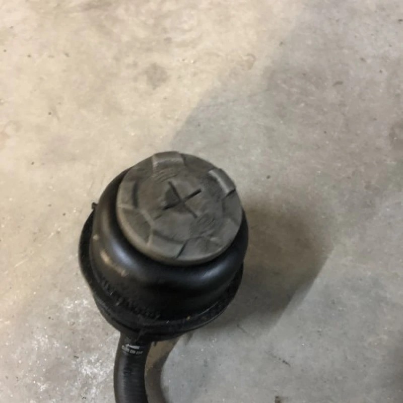 Vas servo / Audi A4 B8 2010 / Directie si suspensie
