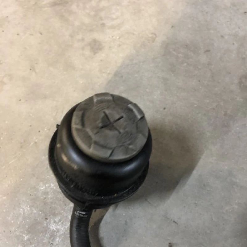 Vas servo / Audi A4 B8 2010 / Directie si suspensie