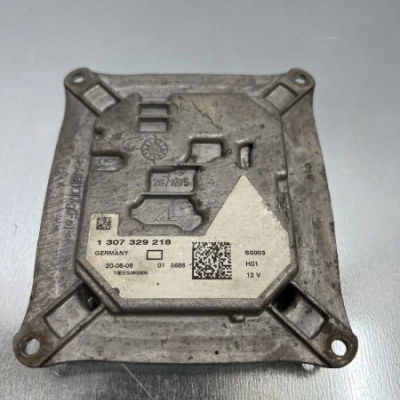 Modul far DRL / Audi A4 B8 2010 / Caroserie, oglinzi si faruri