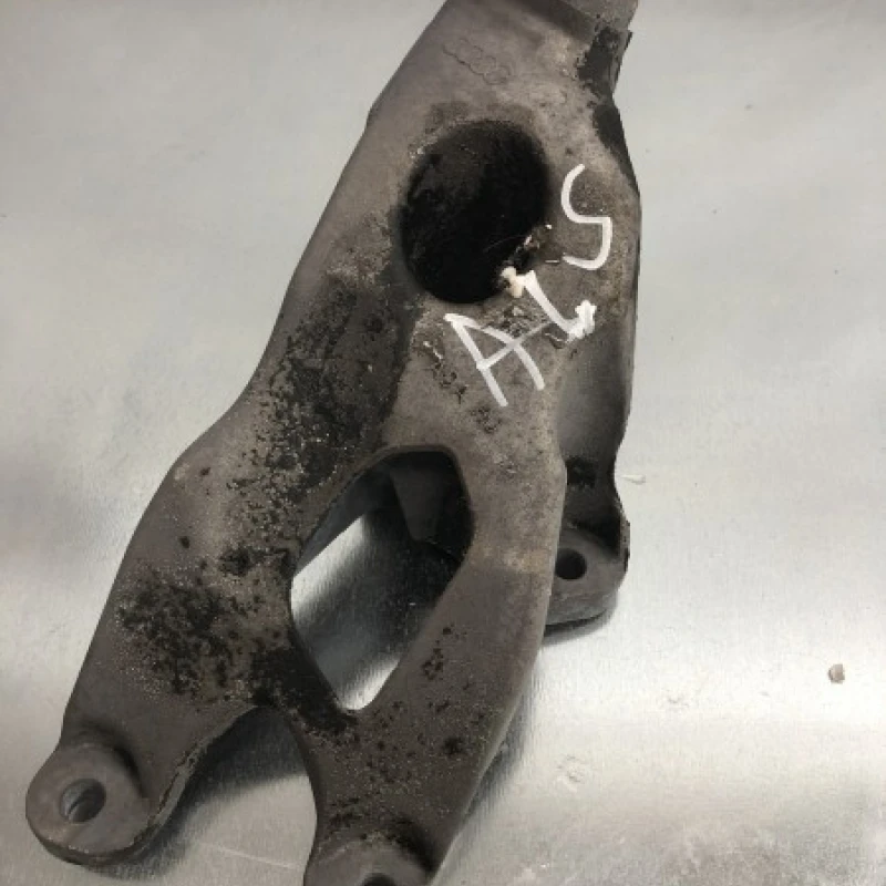 Suport tampon motor / Audi A4 B8 2010 / Motor, racire si evacuare
