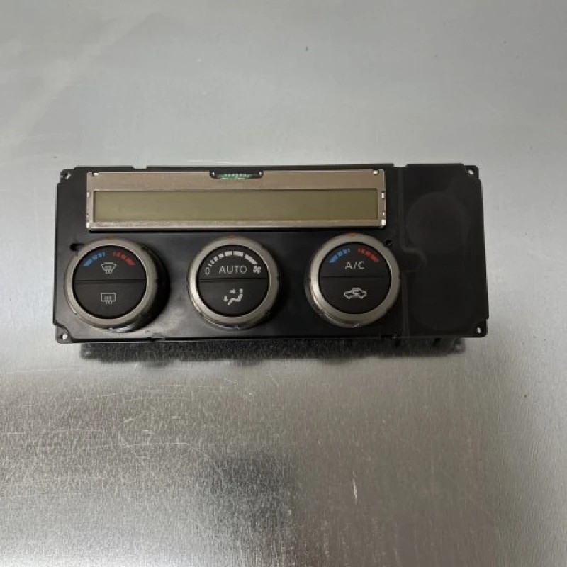 Panou climatronic Nissan Navara D40 2009