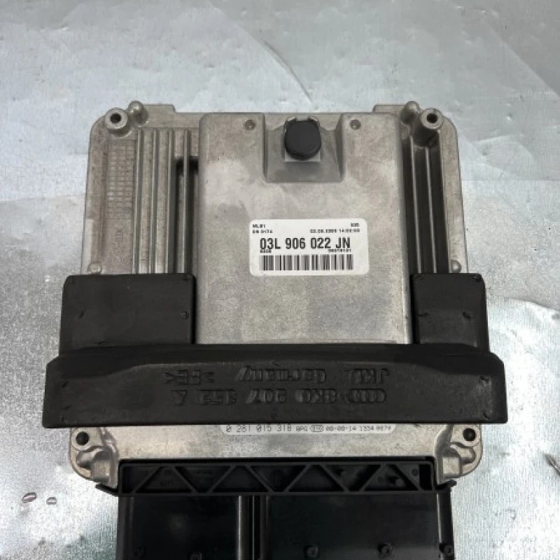 Calculator motor ecu Audi A4 B8 2010