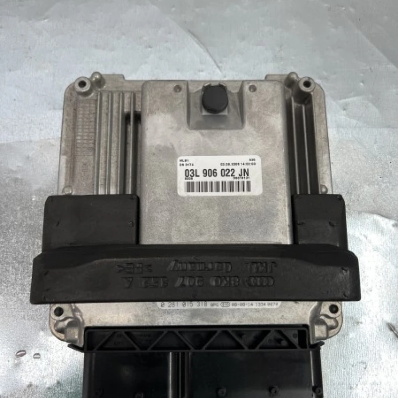 Calculator motor ecu Audi 