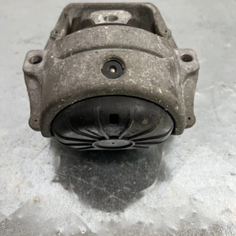 Suport tampon motor Audi 