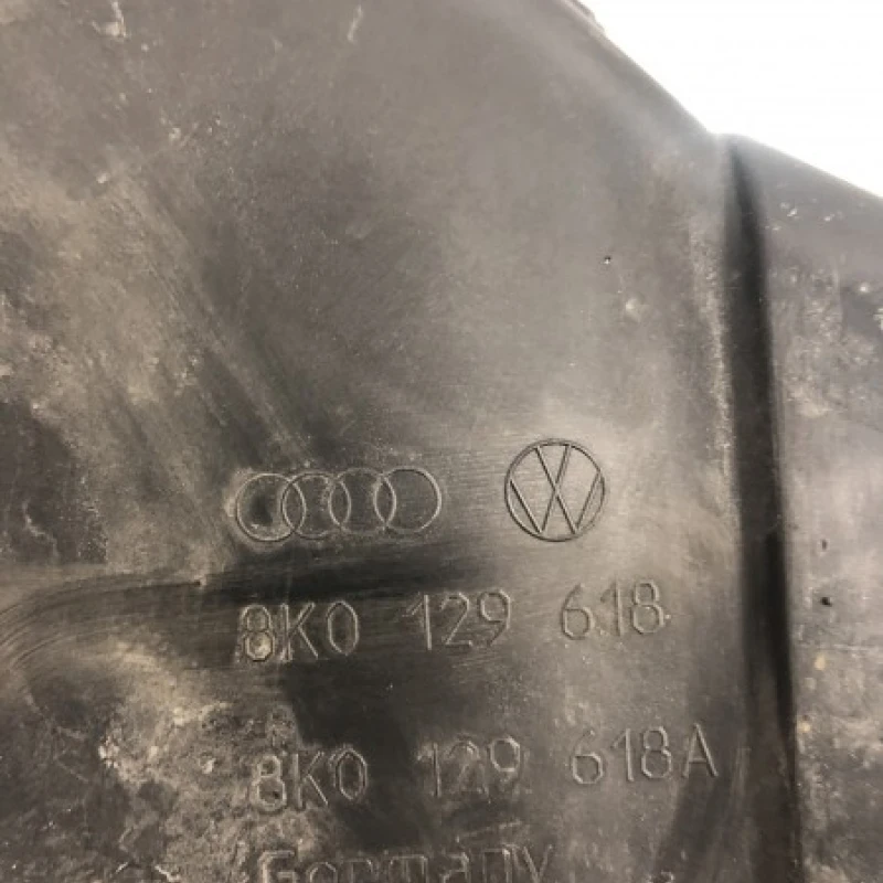 Difuzor captare aer / Audi A4 B8 2010 / Motor, racire si evacuare
