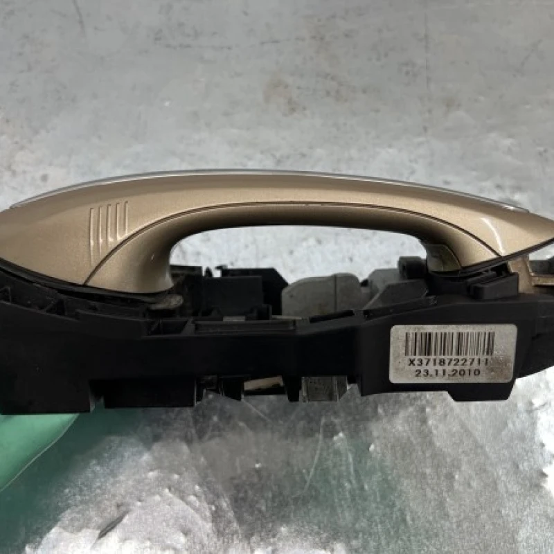 Maner usa stanga spate / BMW Seria 7 F01 2011 / Caroserie, oglinzi si faruri