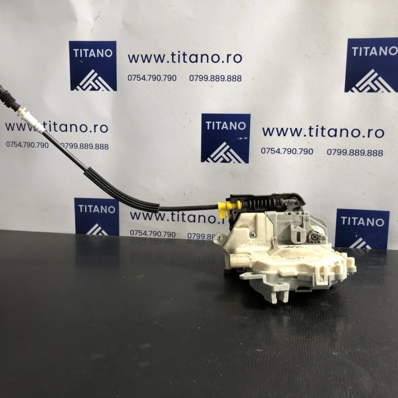 Broasca usa dreapta fata / Audi A6 C7 2014 / Caroserie, oglinzi si faruri