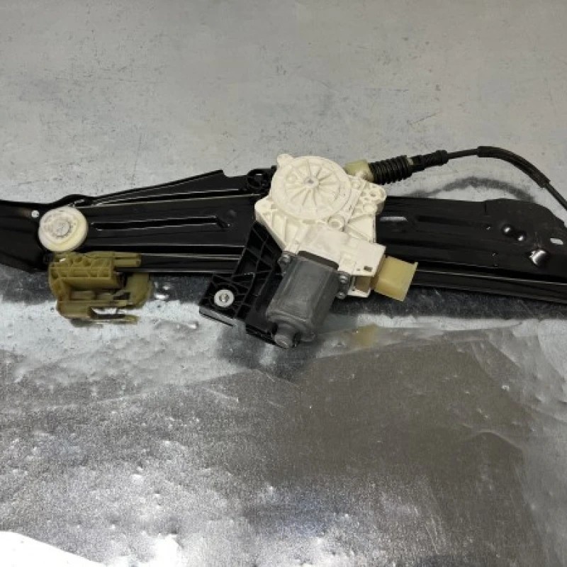 Macara geam stanga spate / BMW Seria 7 F01 2011 / Caroserie, oglinzi si faruri