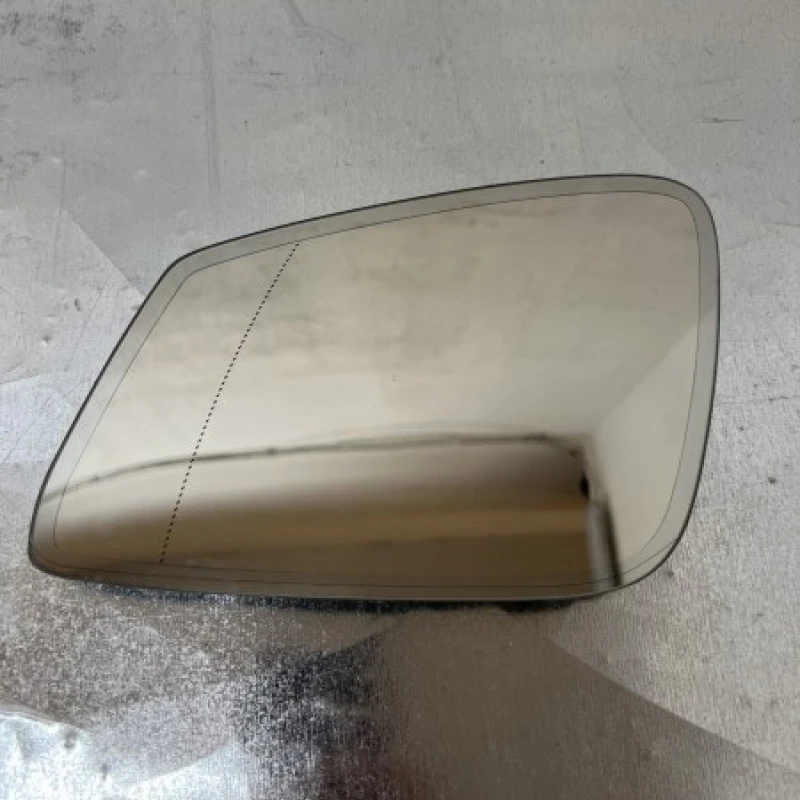 Sticla oglinda stanga heliomata BMW 