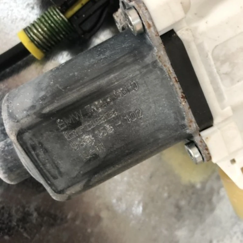 Macara geam stanga fata / BMW Seria 7 F01 2011 / Audio si electronice