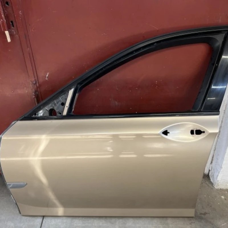 Usa stanga fata BMW Seria 7 F01 2011