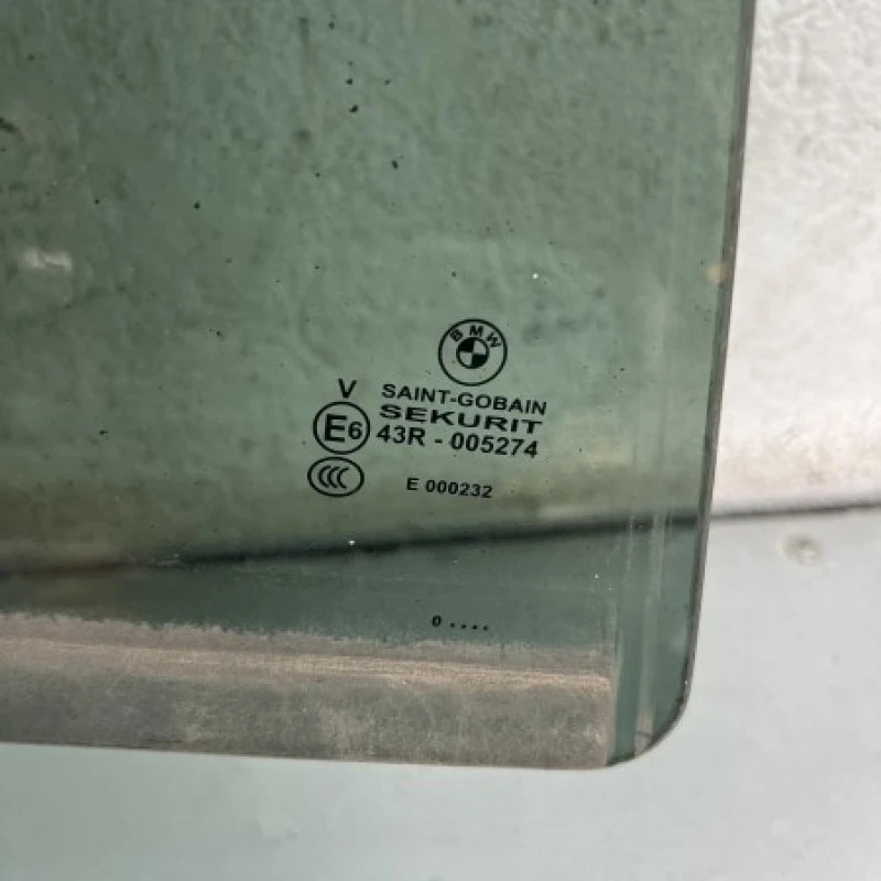 Geam dreapta spate / BMW Seria 7 F01 2011 / Caroserie, oglinzi si faruri