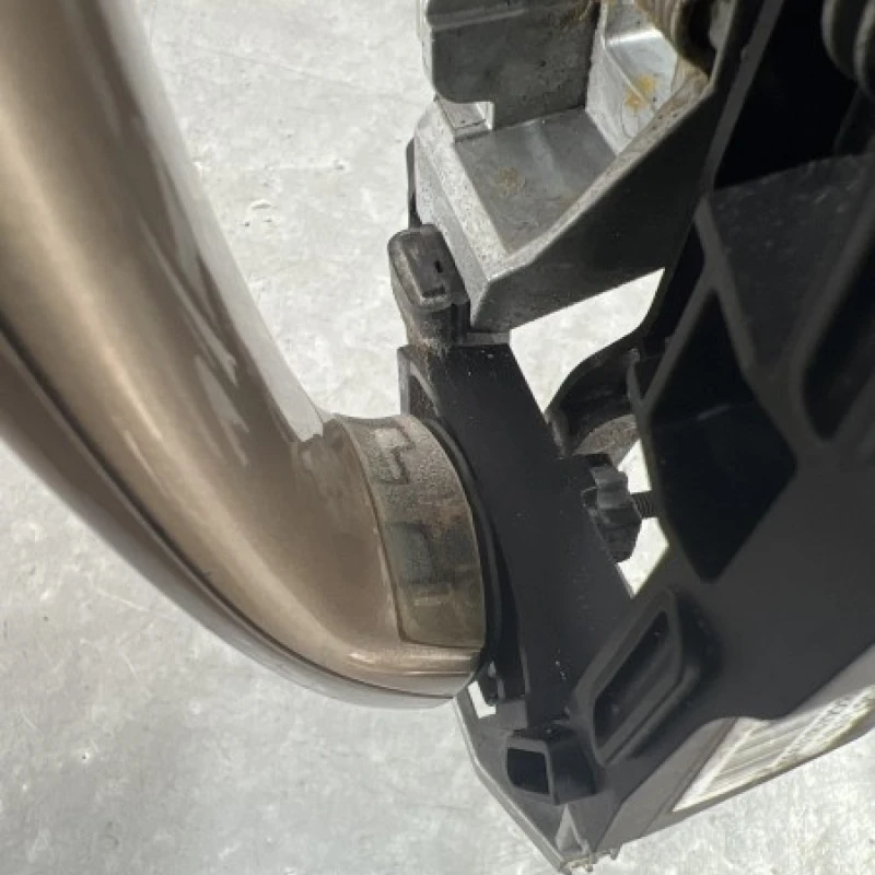 Maner usa dreapta fata / BMW Seria 7 F01 2011 / Caroserie, oglinzi si faruri