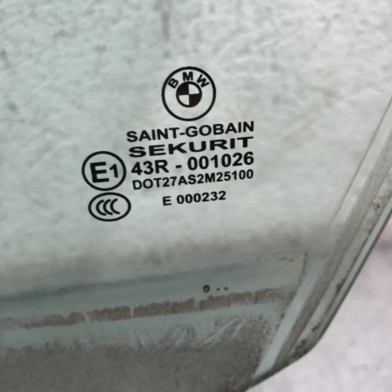 Geam stanga fata / BMW Seria 7 F01 2011 / Caroserie, oglinzi si faruri
