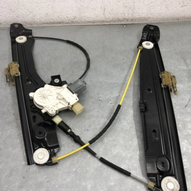 Macara geam dreapta fata / BMW Seria 7 F01 2011 / Interior