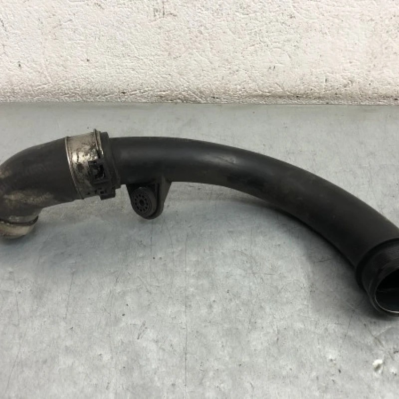 Tub intercooler / Volkswagen T5 Transporter 2011 / Motor, racire si evacuare