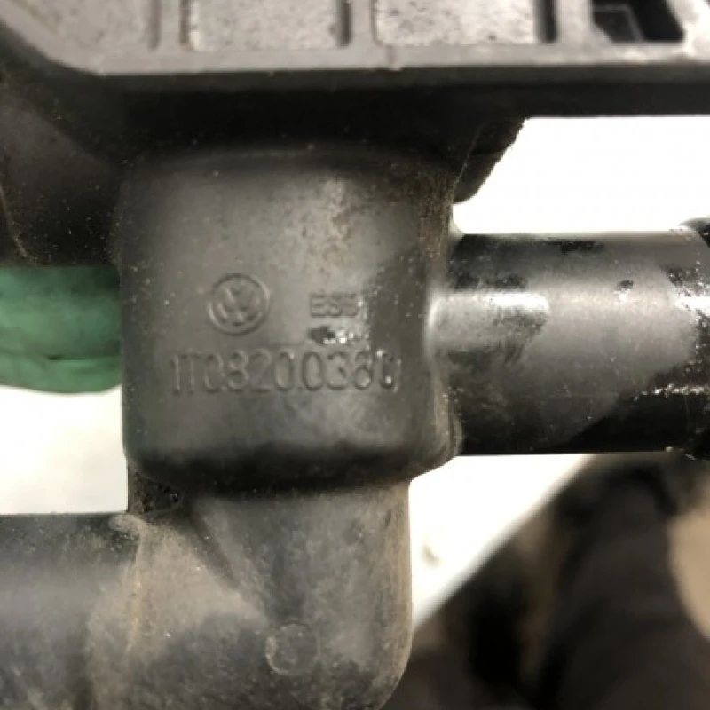 Pompa auxiliara recirculare apa / Volkswagen T5 Transporter 2011 / Motor, racire si evacuare
