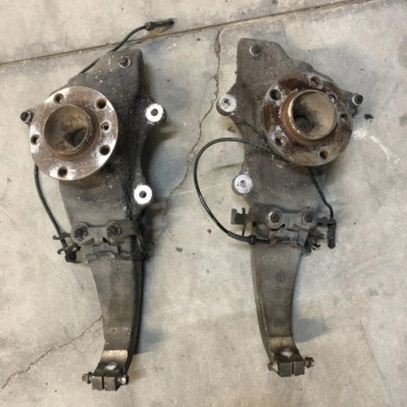 Fuzeta stanga dreapta fata / BMW Seria 7 F01 2011 / Directie si suspensie
