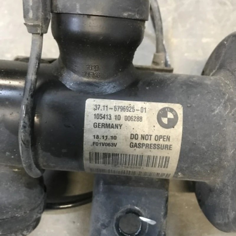Amortizor telescop cu arc stanga fata / BMW Seria 7 F01 2011 / Directie si suspensie