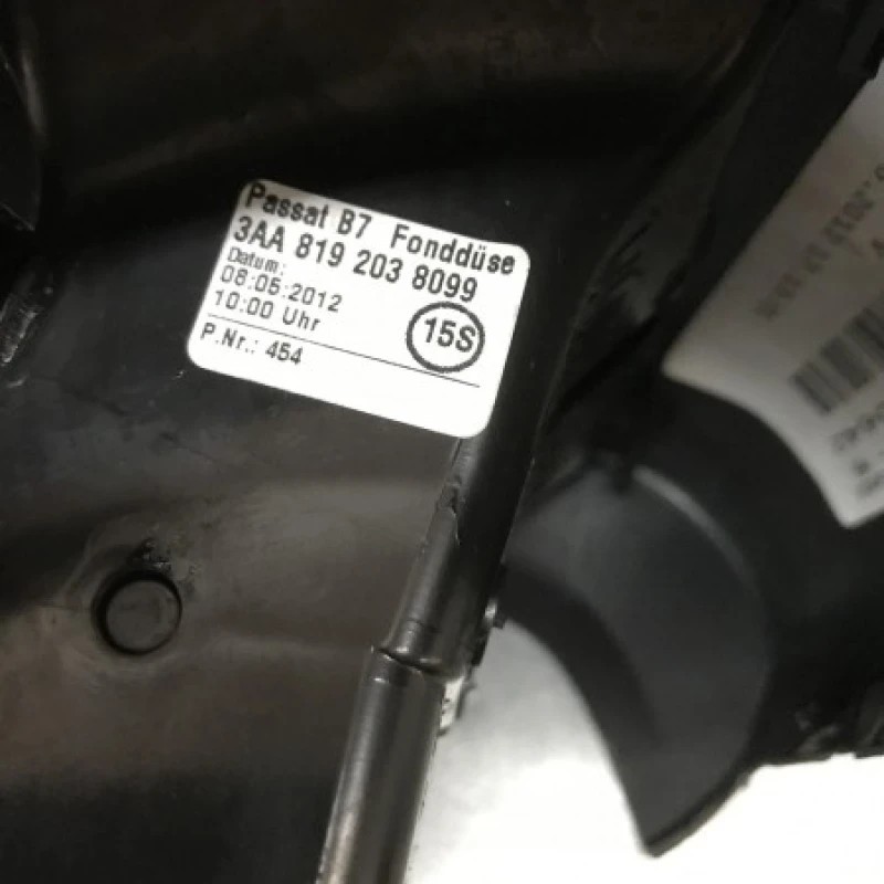 Grila ventilatie aer spate / Volkswagen Passat B7 2013 / Interior
