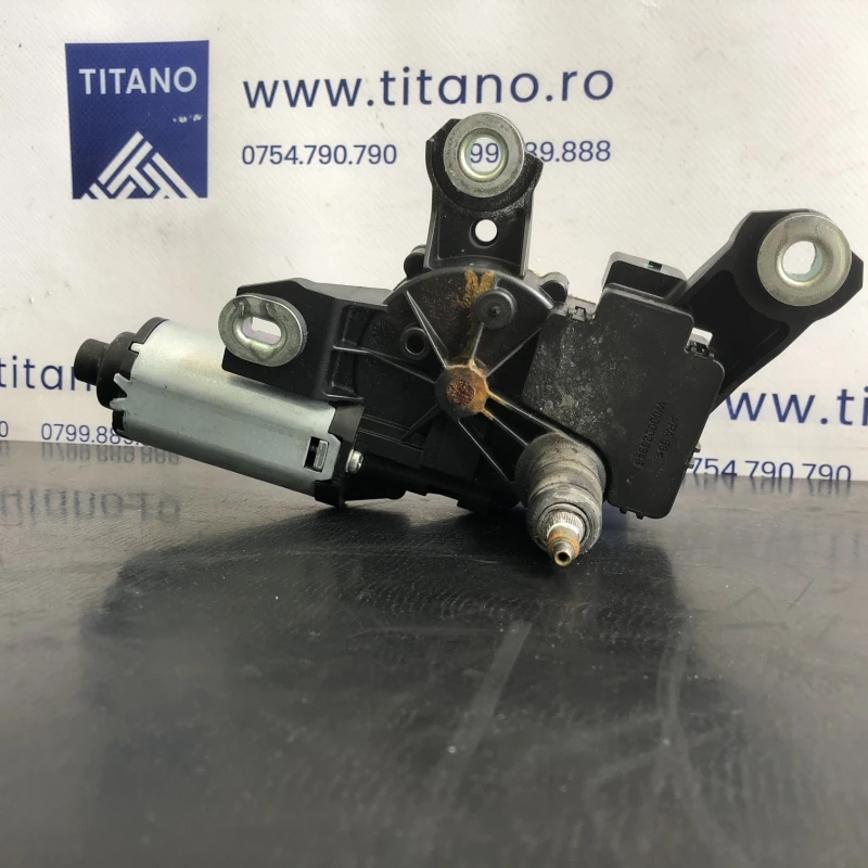 Brat stergator haion / Audi A6 C7 2014 / Caroserie, oglinzi si faruri