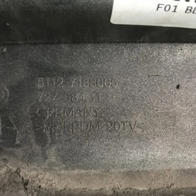 Difuzor fusta bara spate / BMW Seria 7 F01 2011 / Caroserie, oglinzi si faruri