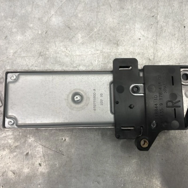 Modul control centura dreapta fata / BMW Seria 7 F01 2011 / Audio si electronice