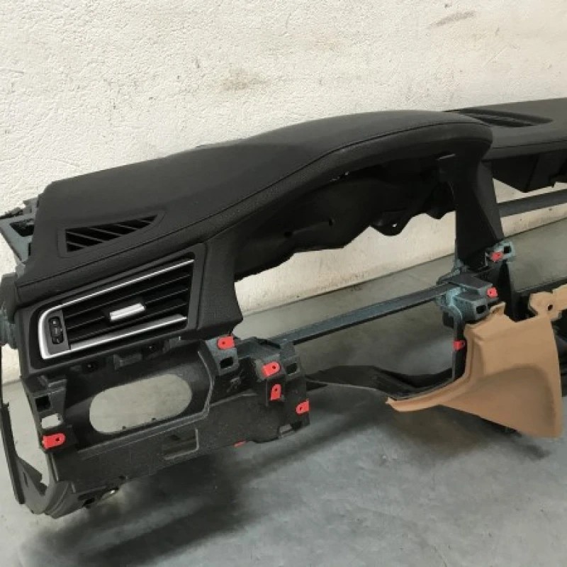 Plansa bord cu head up display / BMW Seria 7 F01 2011 / Interior