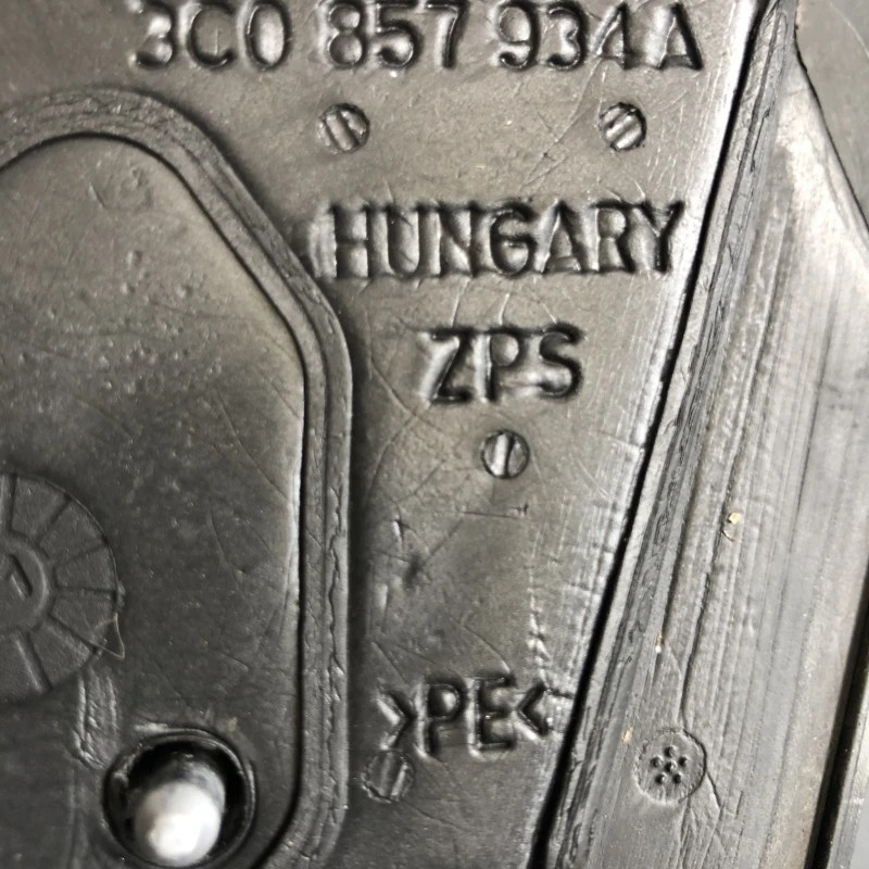Oglinda dreapta / Volkswagen Passat B7 2013 / Caroserie, oglinzi si faruri