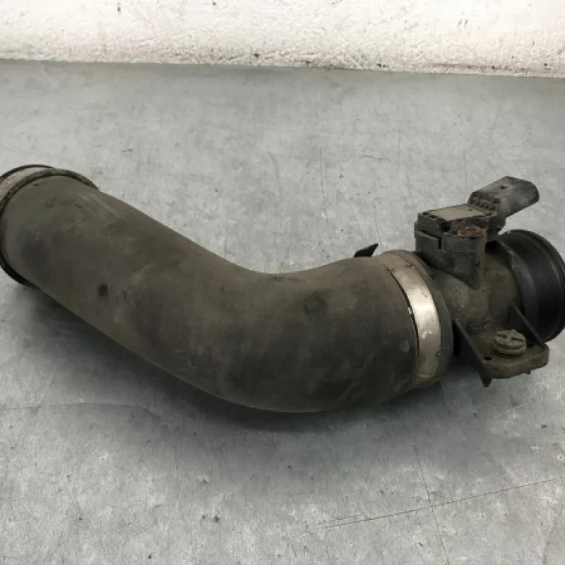 Tub intercooler / Volkswagen T5 Transporter 2011 / Motor, racire si evacuare