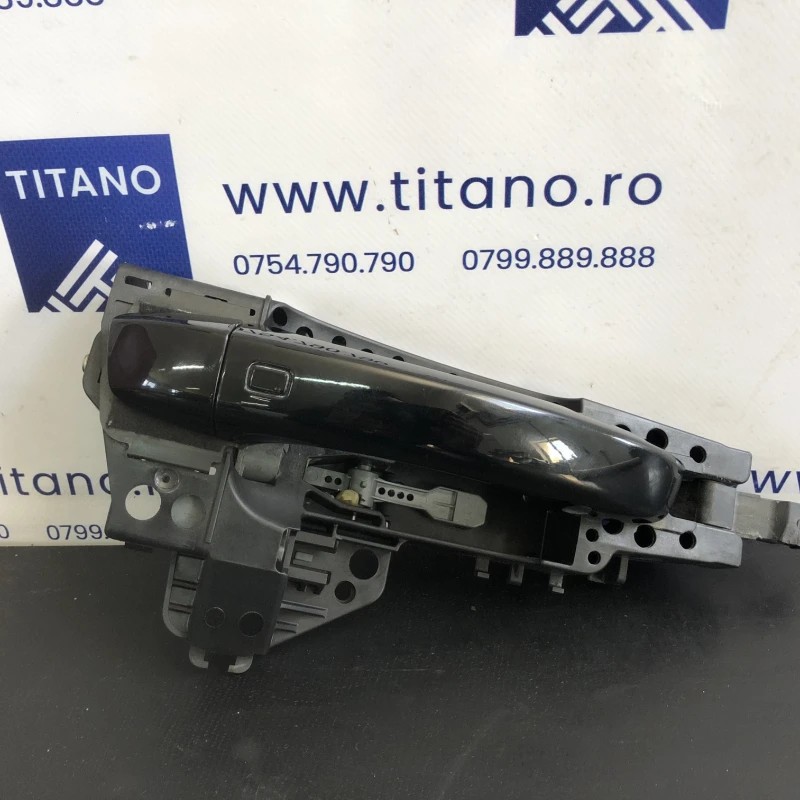 Maner usa dreapta fata / Audi A6 C7 2014 / Caroserie, oglinzi si faruri