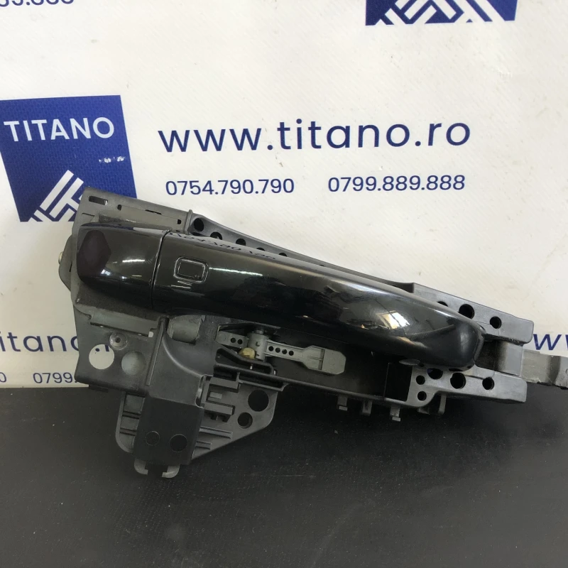 Maner usa dreapta fata / Audi A6 C7 2014 / Caroserie, oglinzi si faruri
