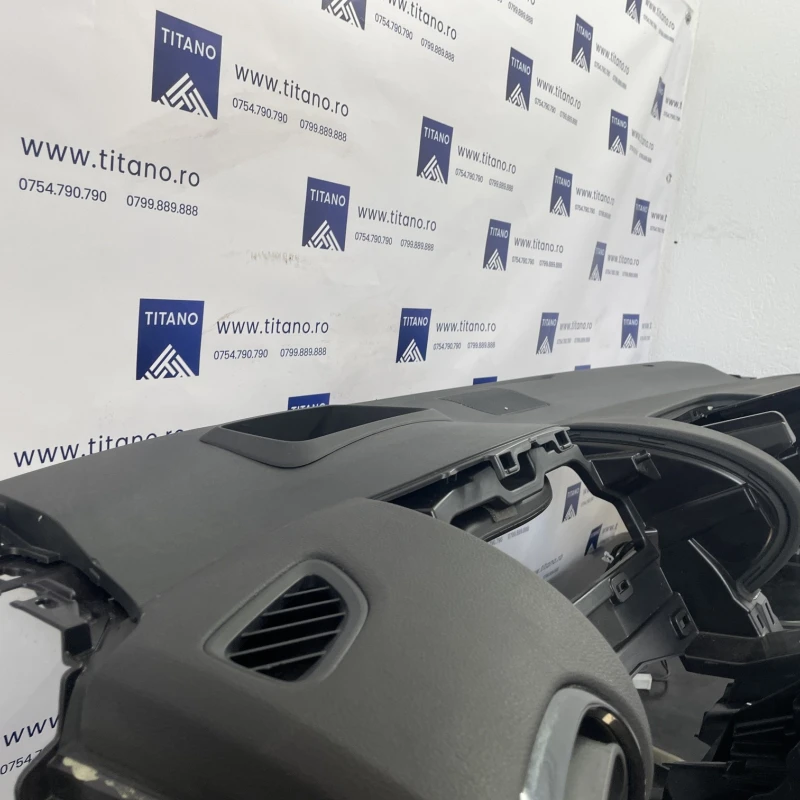 Plansa bord / Toyota Yaris XP130 facelift 2021 / Interior