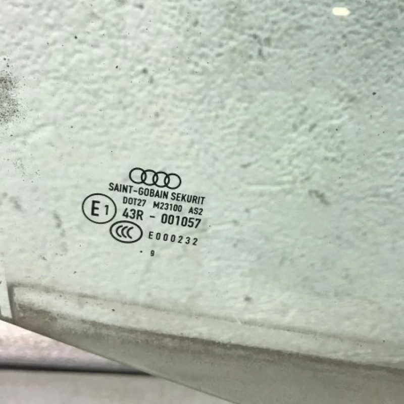 Geam dreapta spate / Audi A3 8P 2010 / Caroserie, oglinzi si faruri