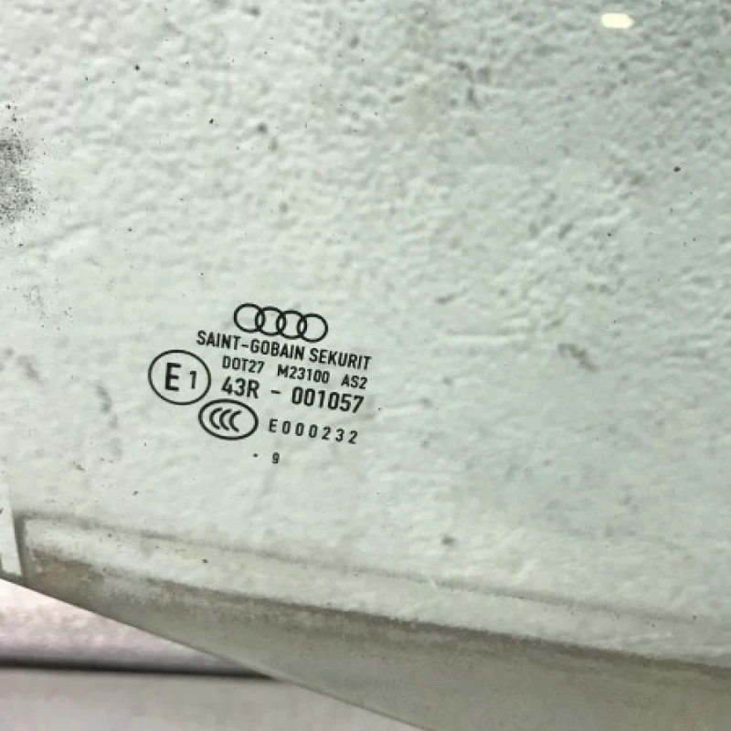 Geam dreapta spate / Audi A3 8P 2010 / Caroserie, oglinzi si faruri
